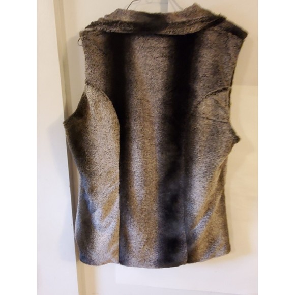 Lexi York Girl's  Faux Fur Sleeveless Vest Zip Front Fall Weather Jacket XL - Picture 7 of 15